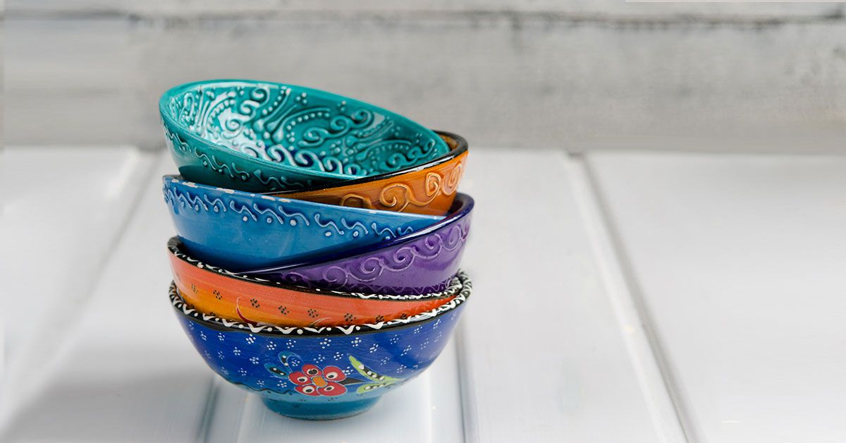 Add-Patterns-to-Plain-White-Dishware