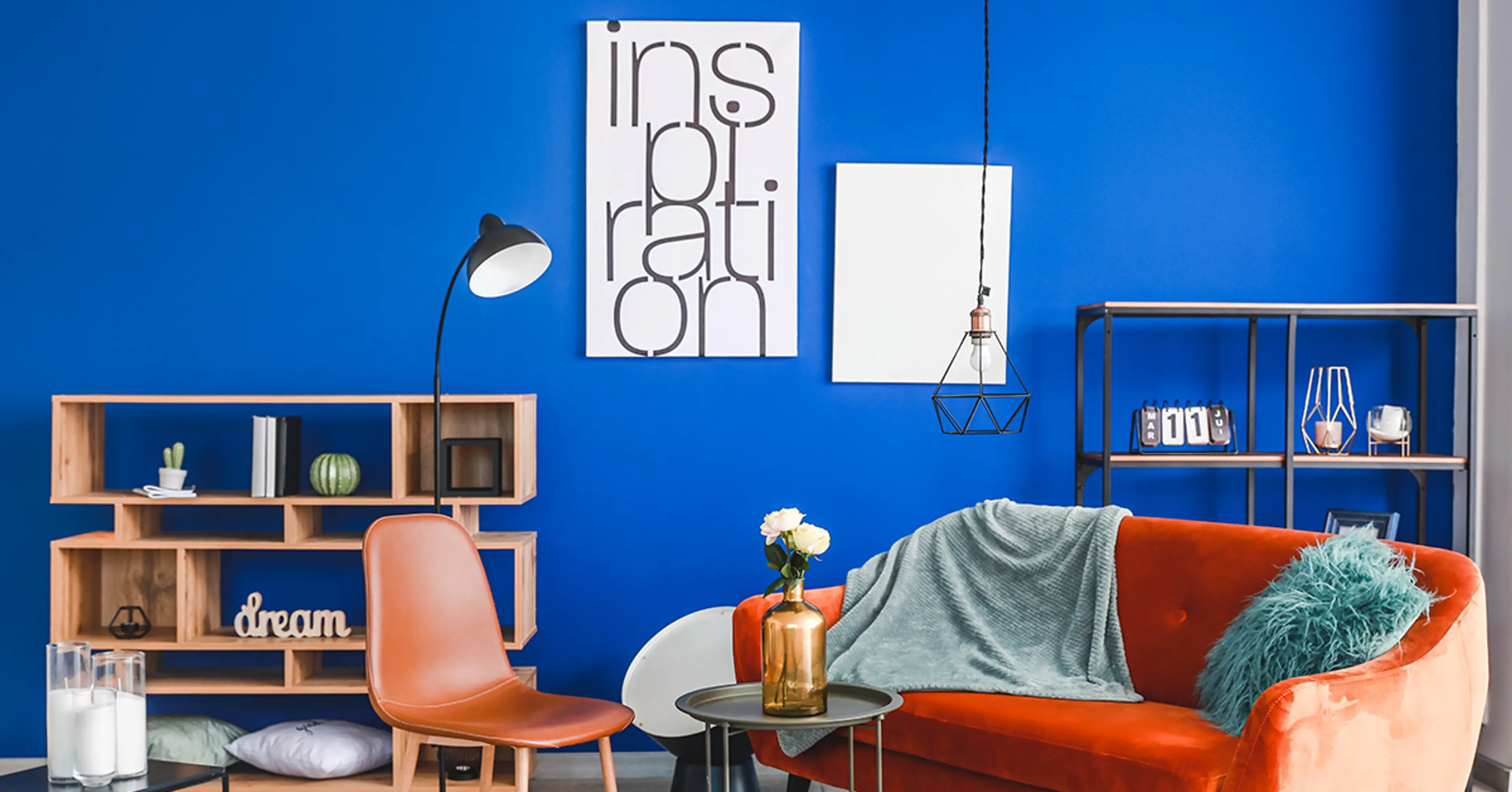 Blue-walls-for-a-beautiful-living-space