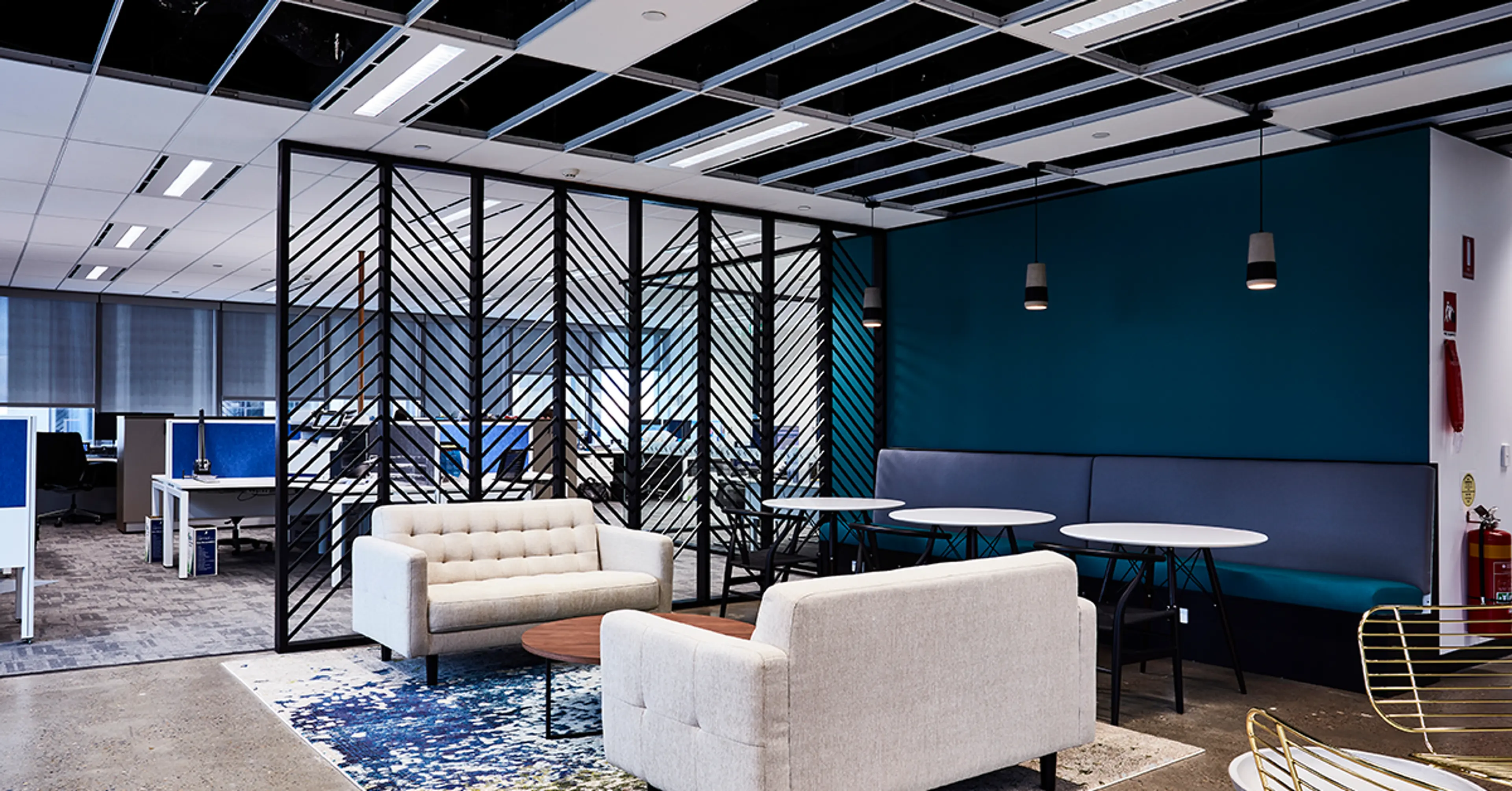 Blue-walls-in-office