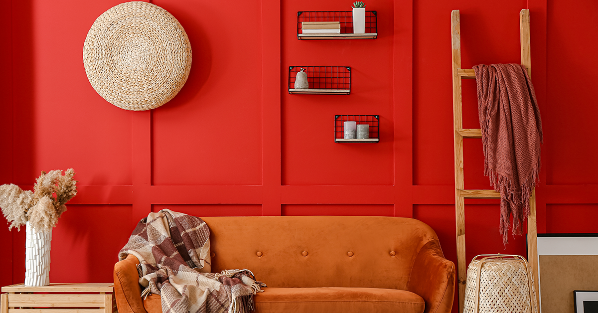 Bright-red-walls-in-the-room