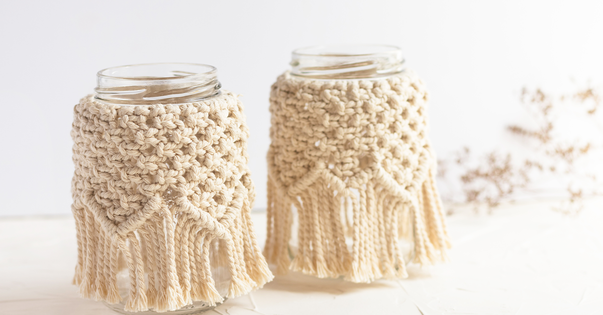 DIY-Macrame-candle-holders-as-wedding-decor