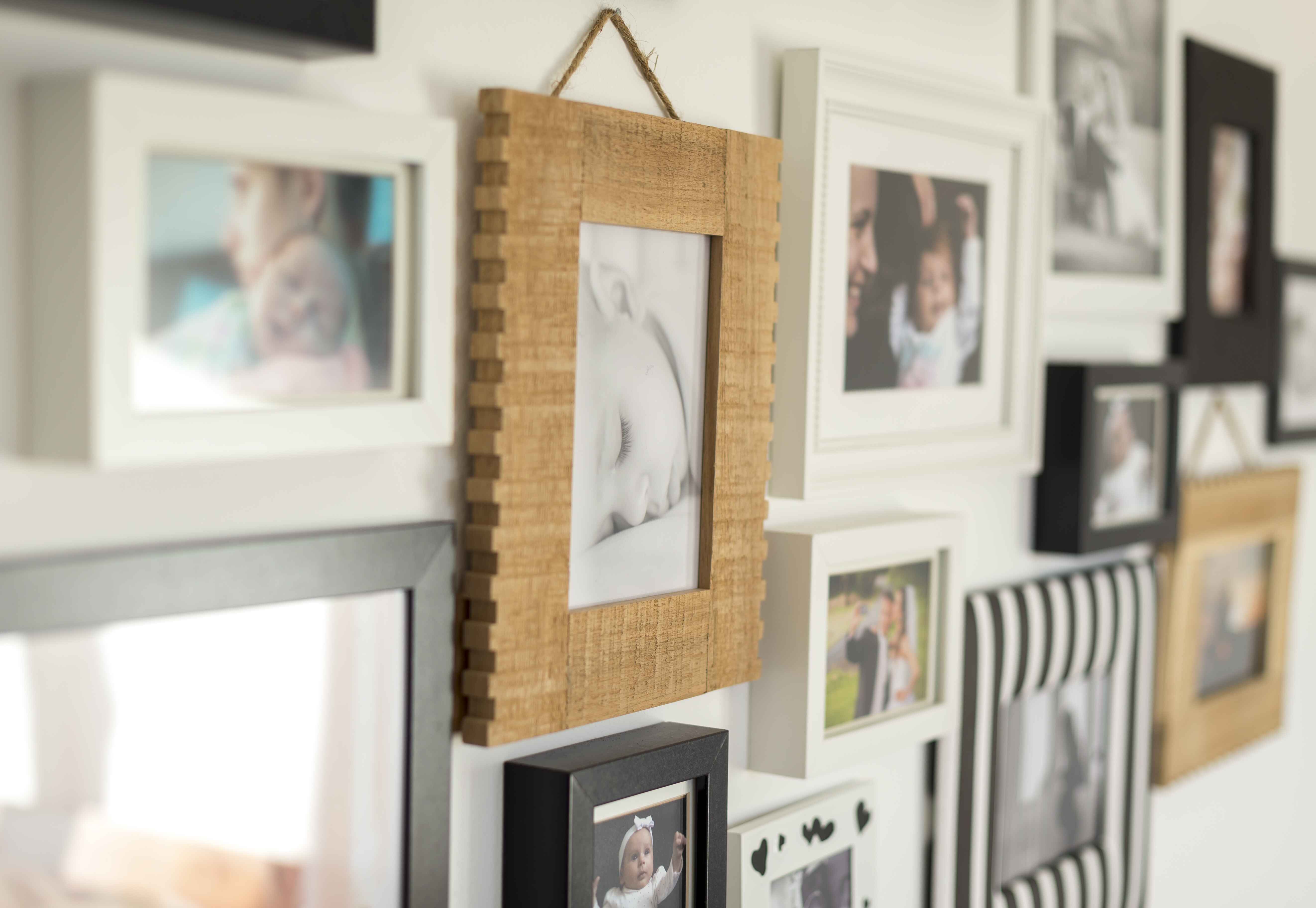 Gallery-Wall-of-Memories-and-Moments