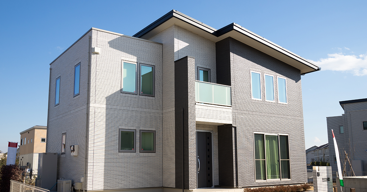 Grey-walls-for-exteriors