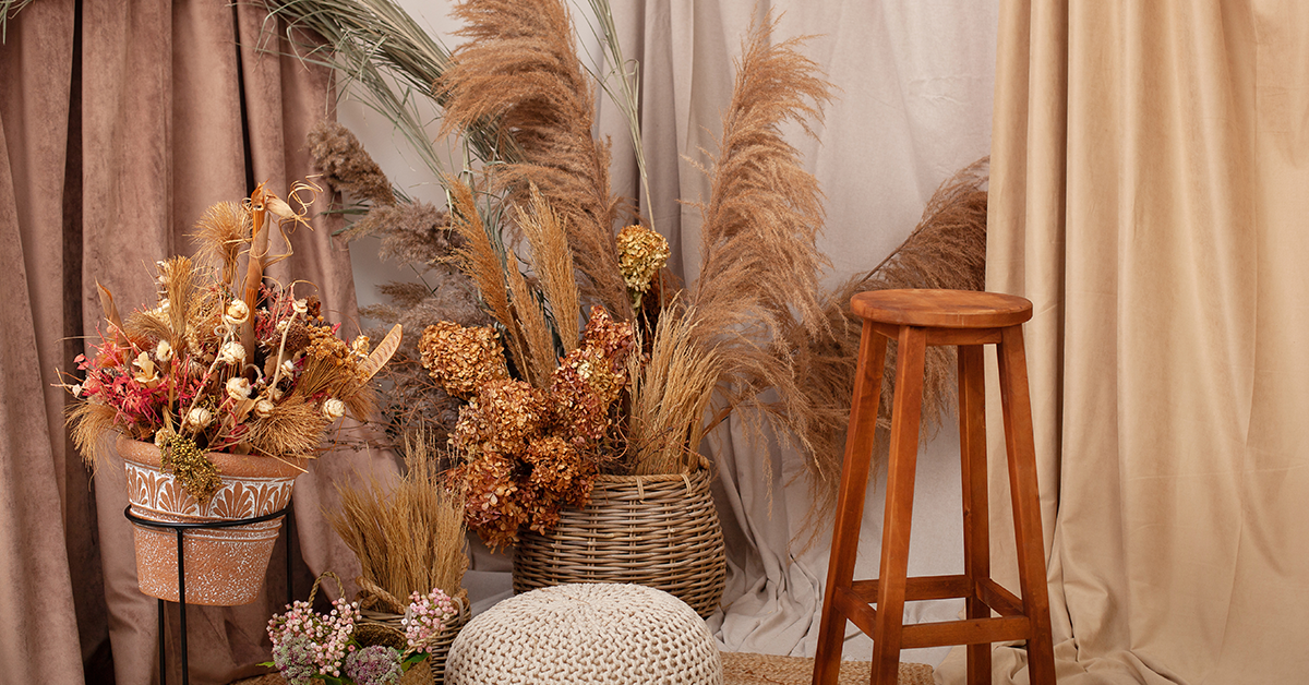 Pampas-grass-as-wedding-decor