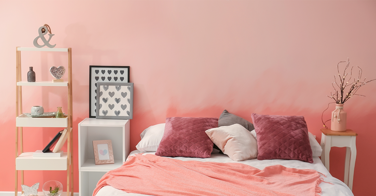 Pink-ombre-bedroom-wall