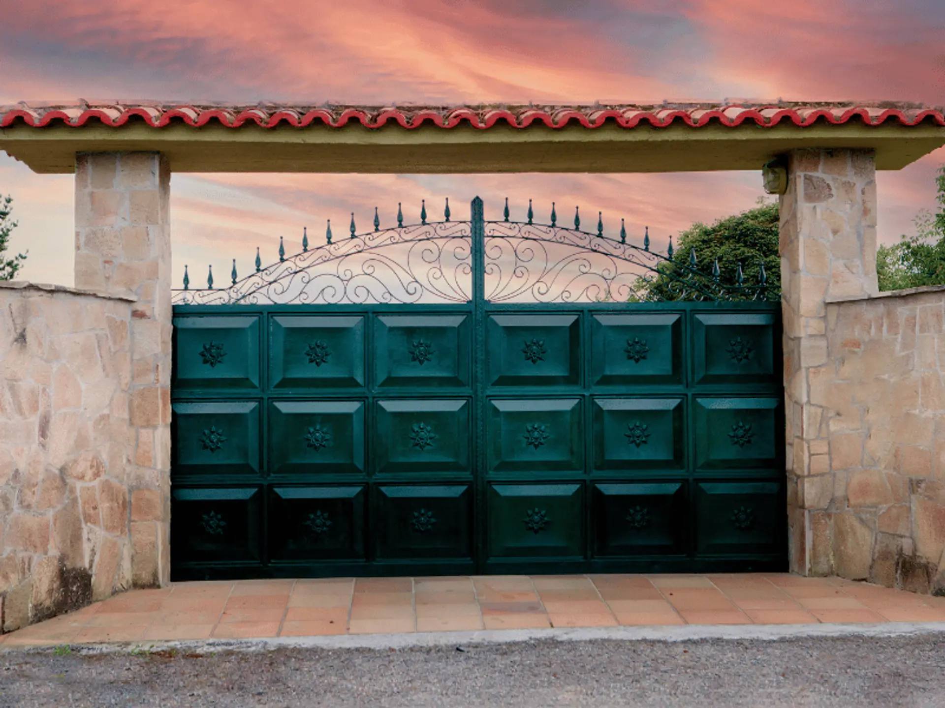 Dark Green And Beige Iron Gate Colour Paint Selection