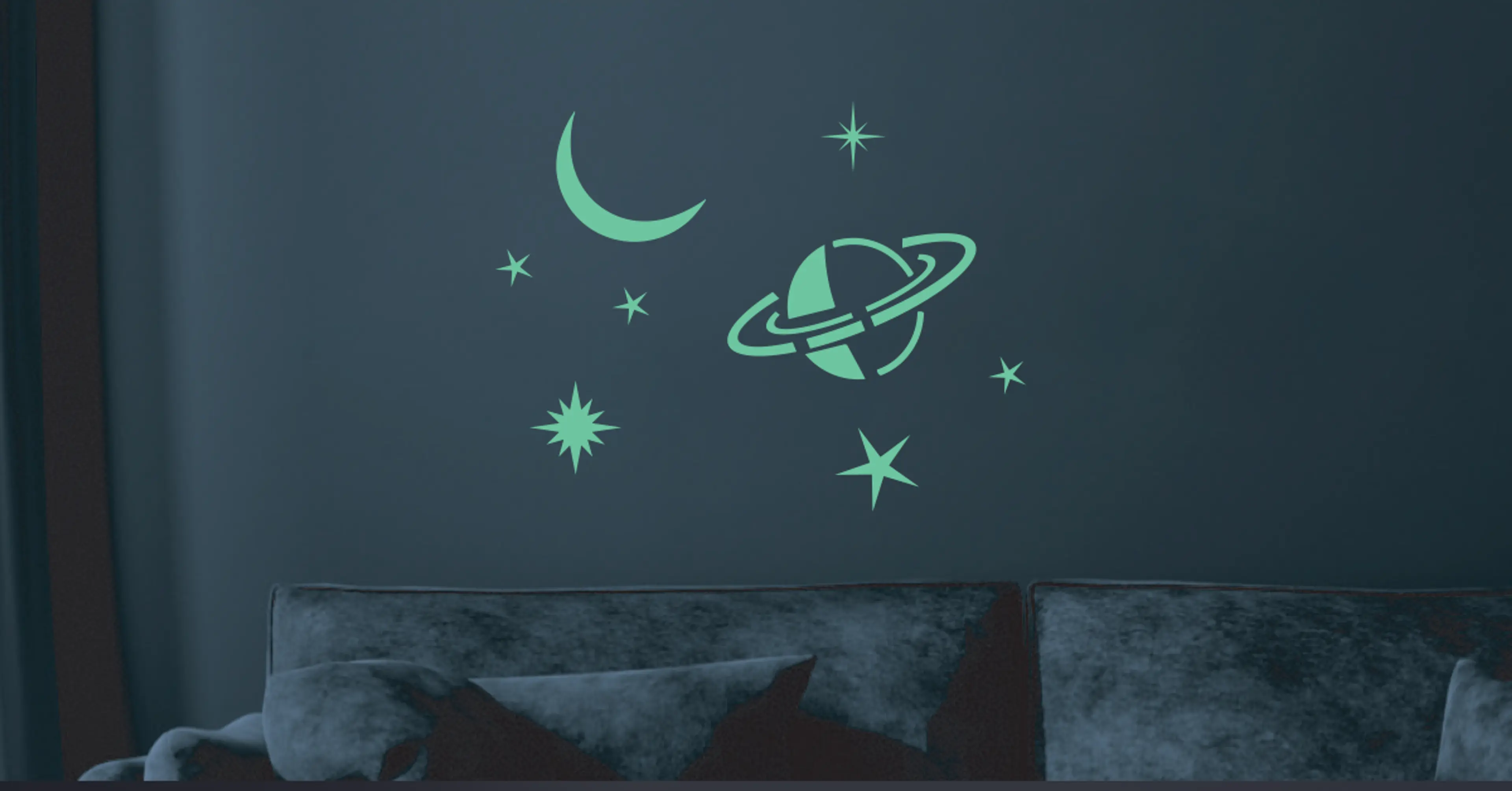 iPaint-Galaxy-design-Glow-in-Dark-stencil