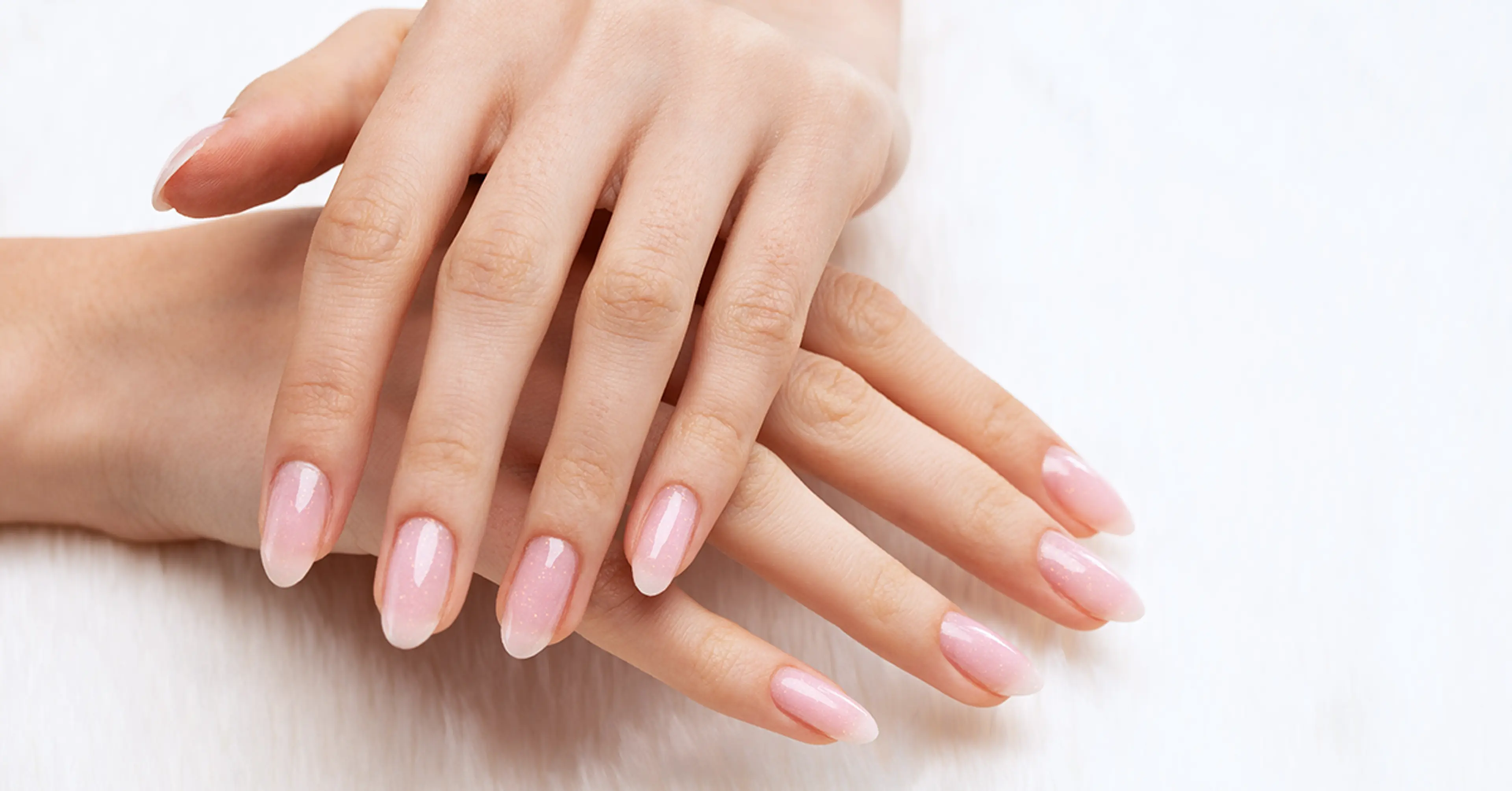 pale-pink-nails