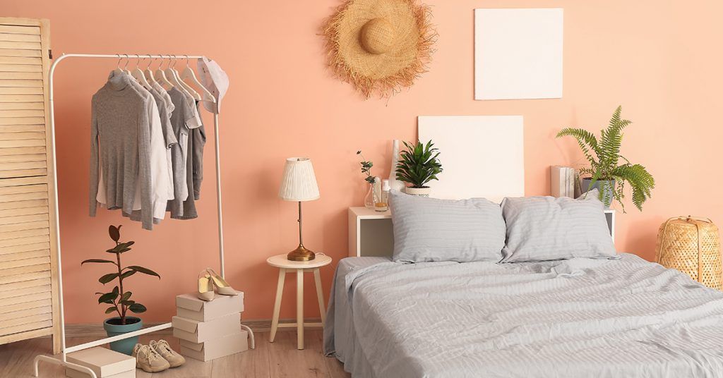 peach-fuzz-in-the-bedroom-1024x536
