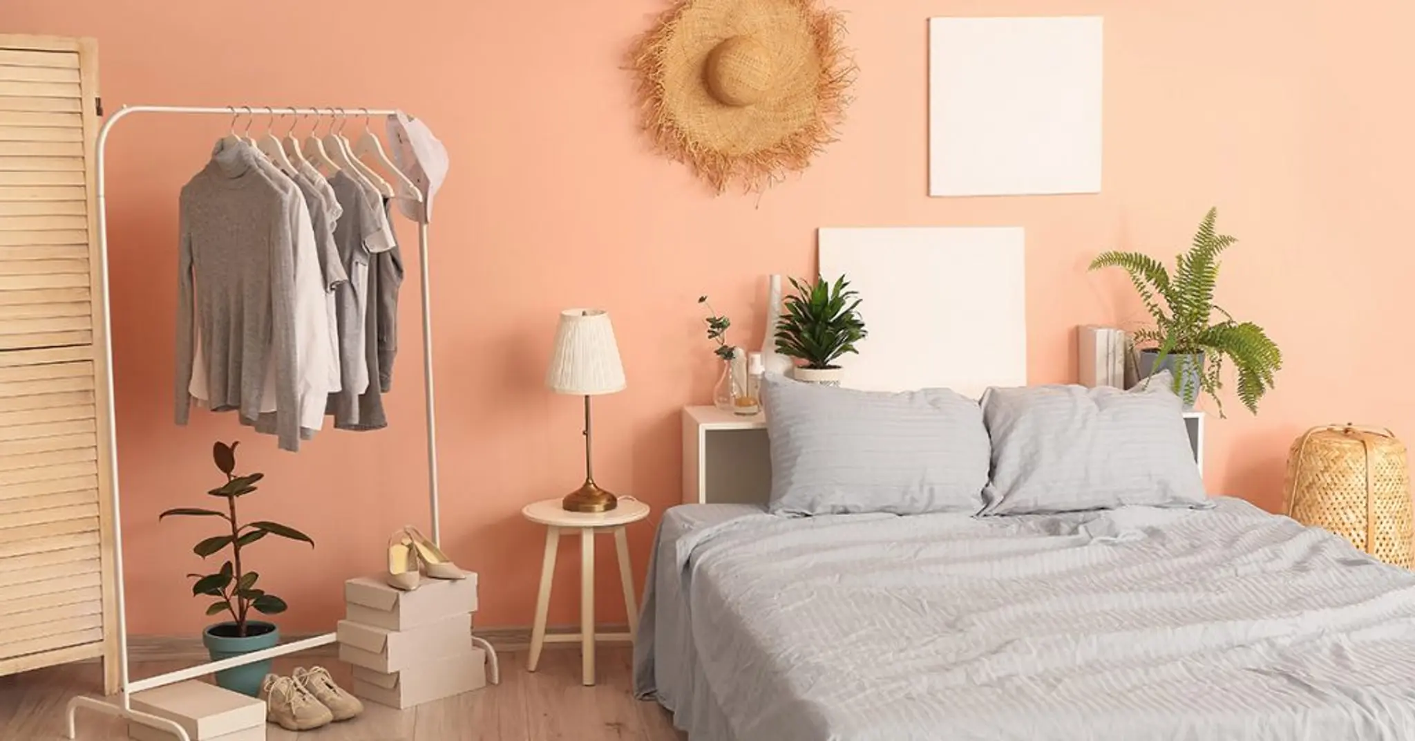 peach-fuzz-in-the-bedroom-1024x536