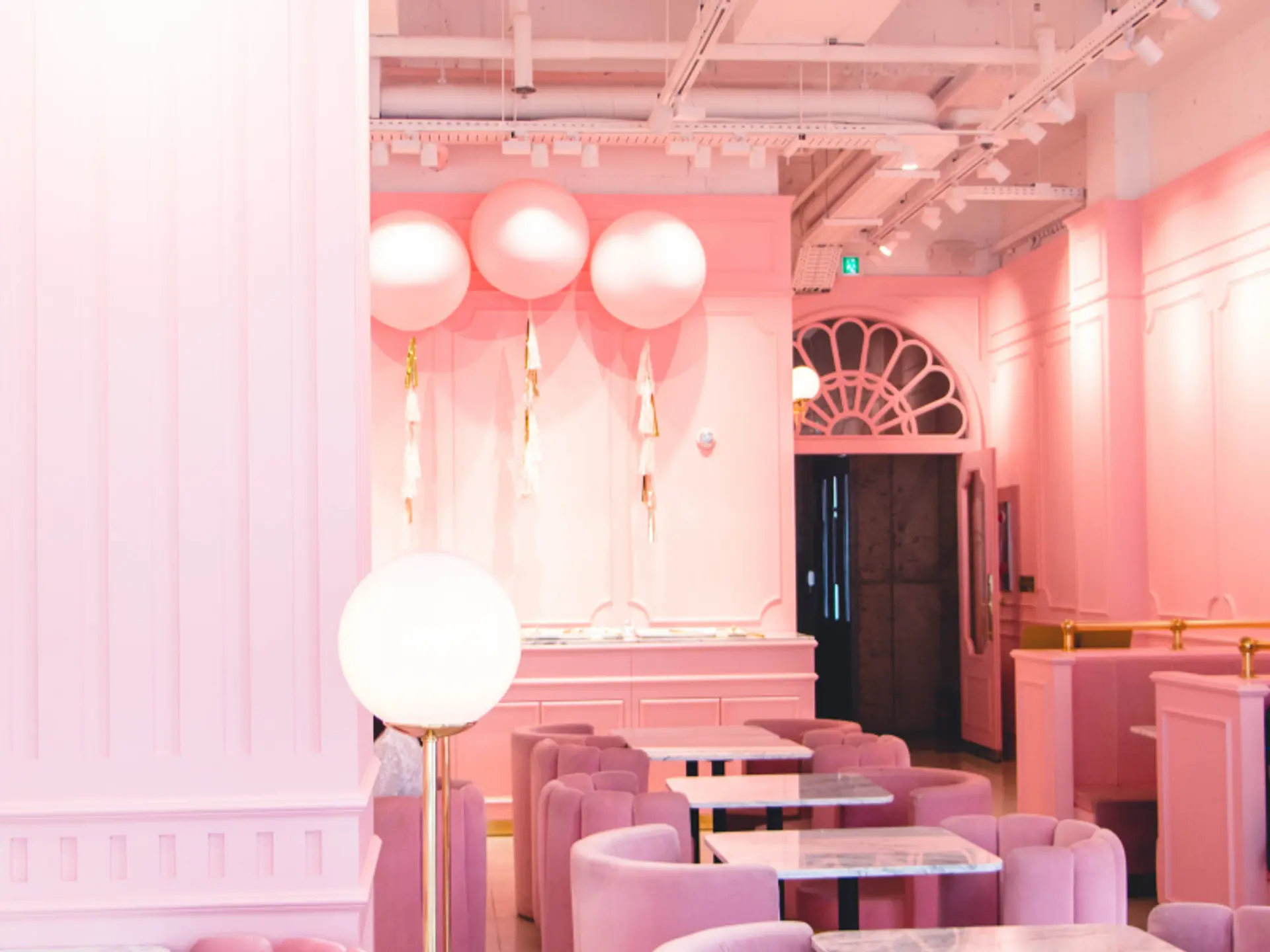 pink cafe