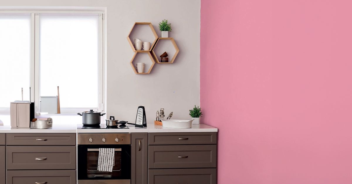 pink-walls-in-the-room
