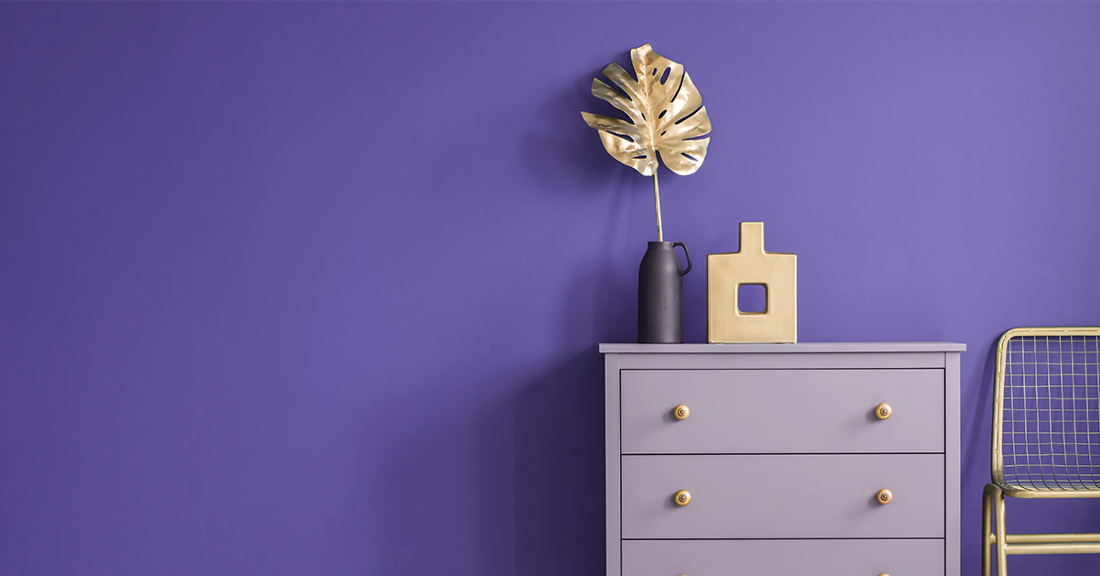 room-with-beautiful-decor-elements