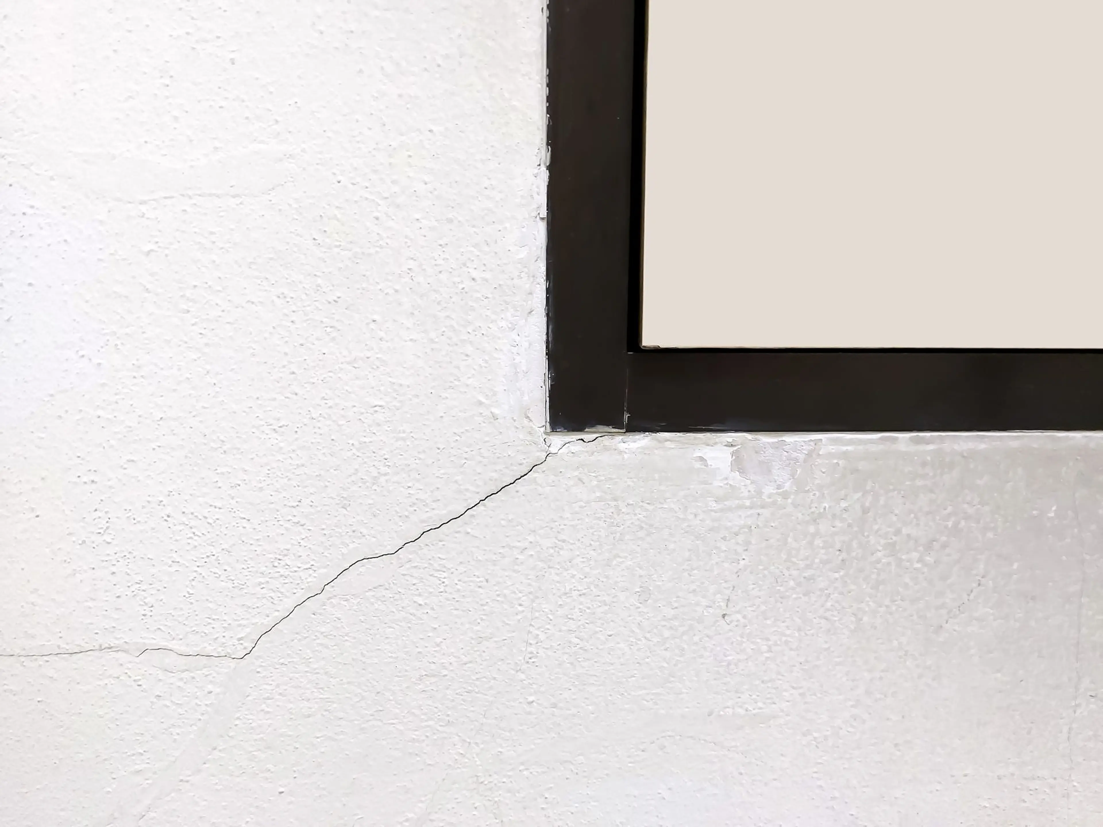 Exterior Wall Cracks and Joints